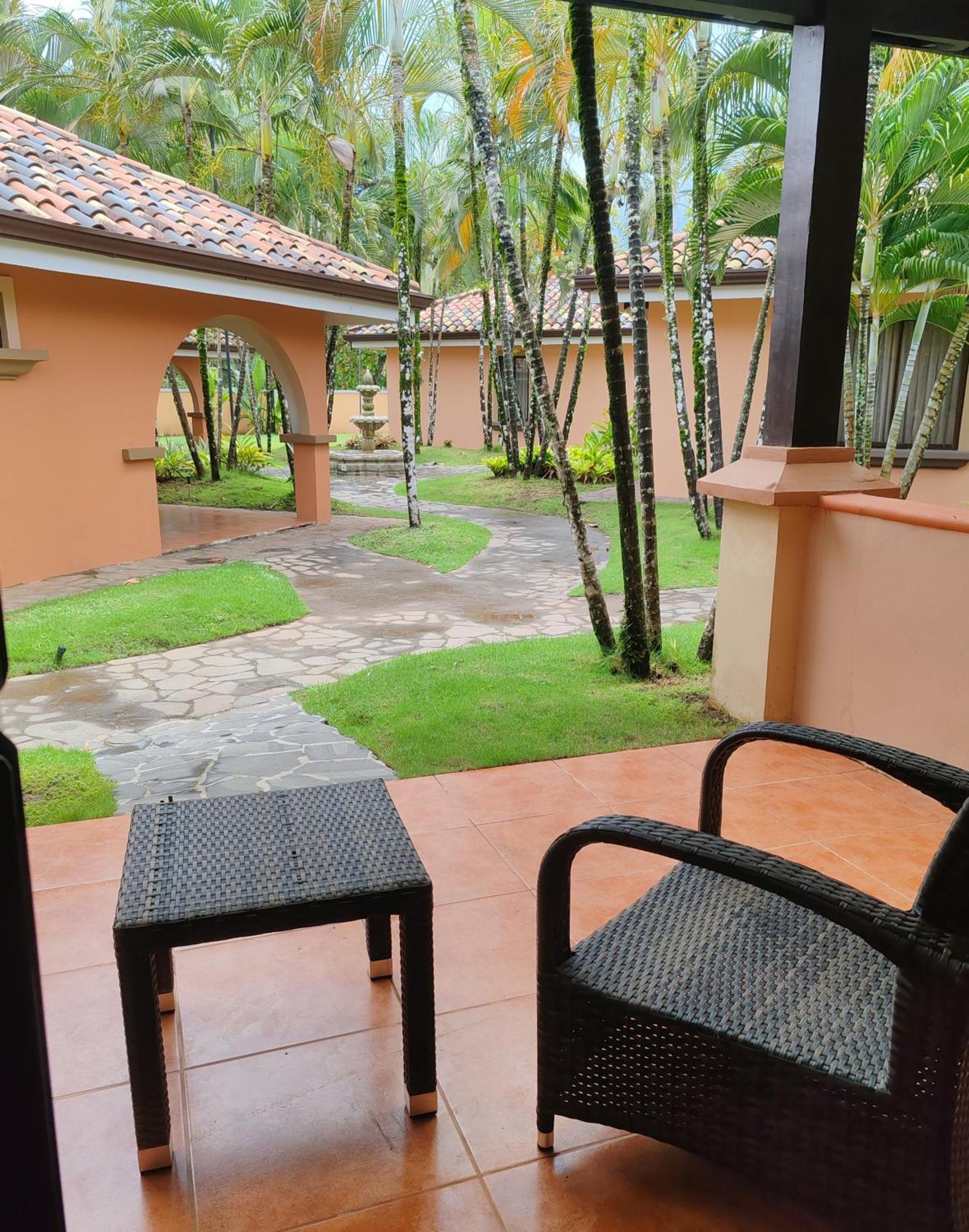 Marenaz Oceanfront Resort Esterillos Este Esterno foto